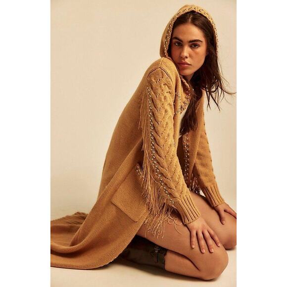 $347! Free People of UNDERSTATED LEATHER  Studded Fringe Cardigan Camel S/M NEW - Picture 1 of 4